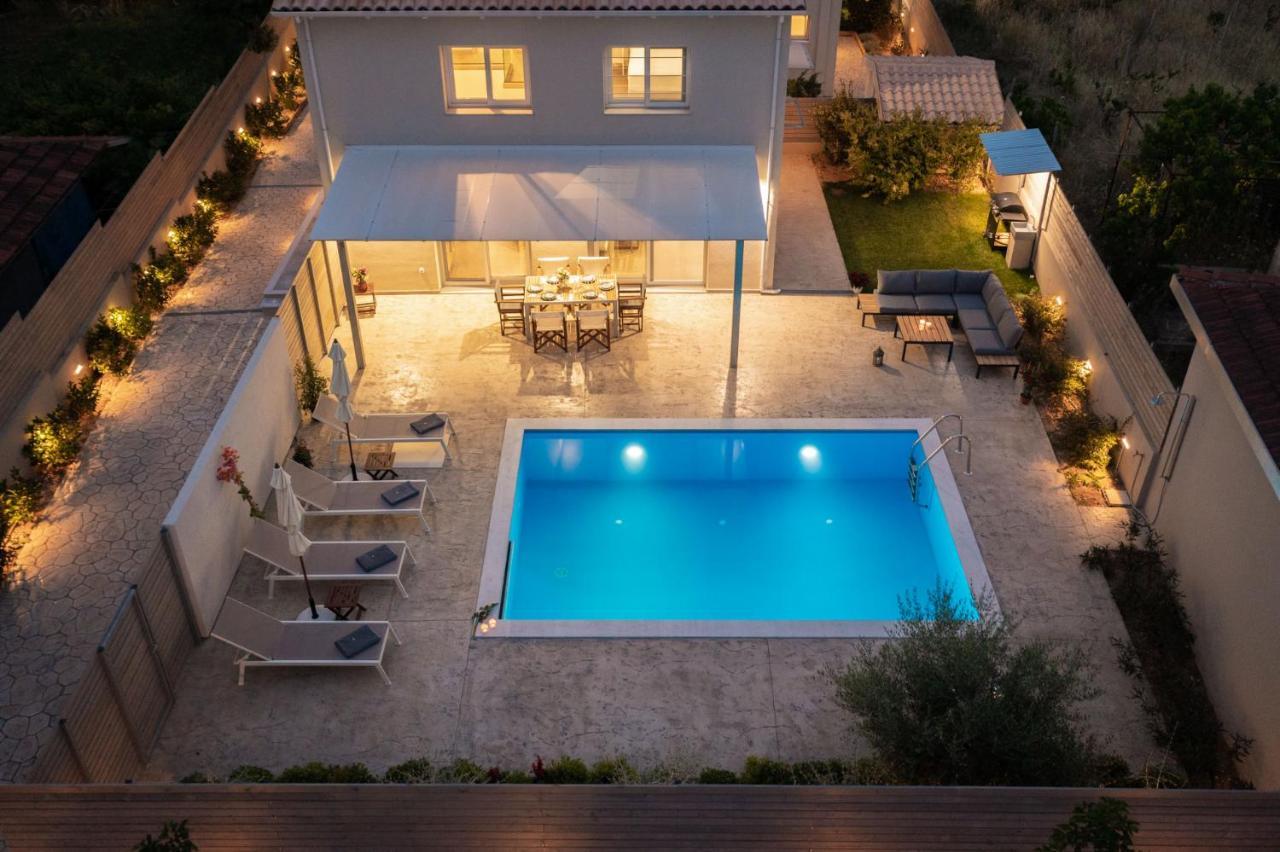 Grappolo Lefkada Villas - Vilana Ideal For Families And Small Groups Apolpaina Exterior photo