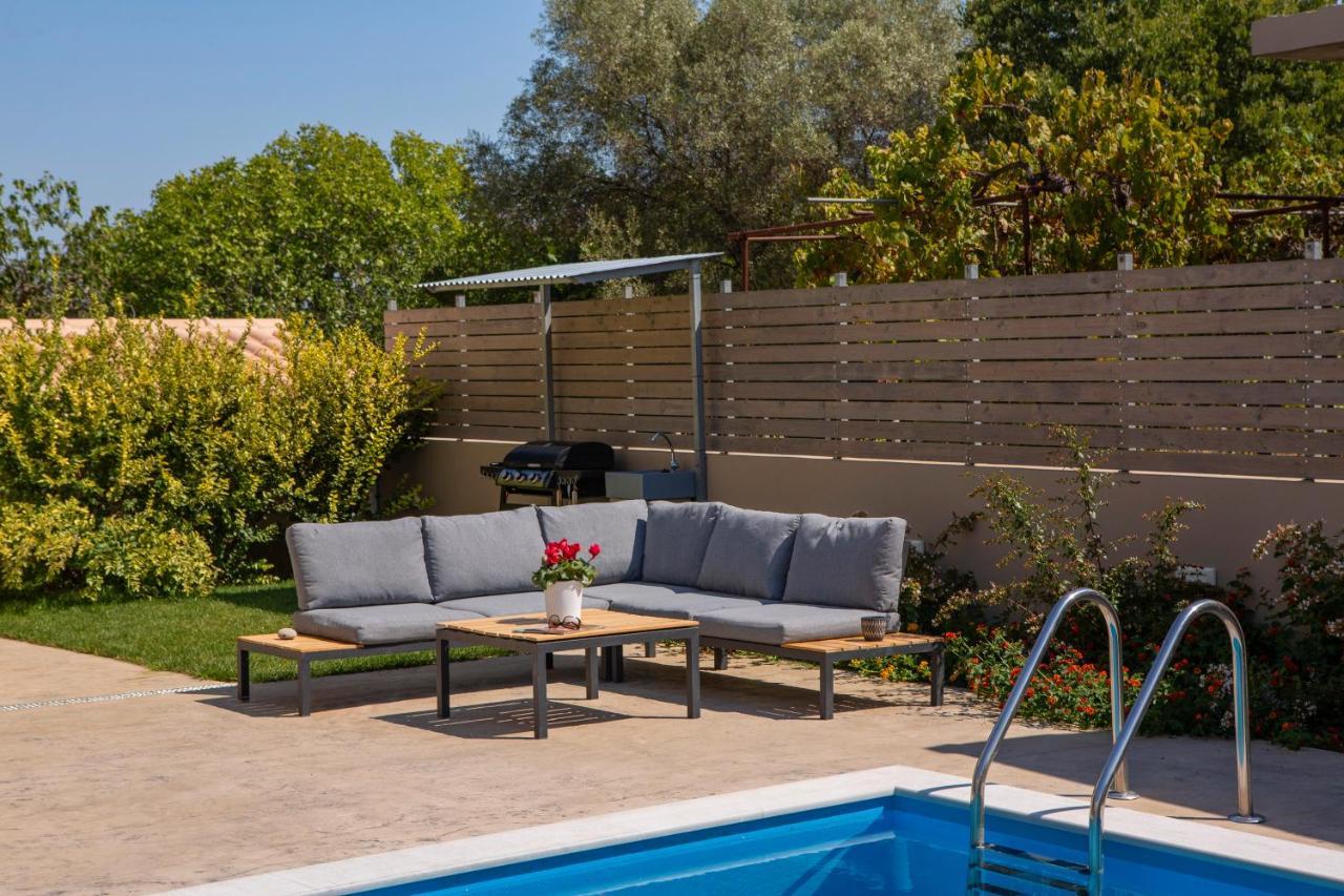 Grappolo Lefkada Villas - Vilana Ideal For Families And Small Groups Apolpaina Exterior photo