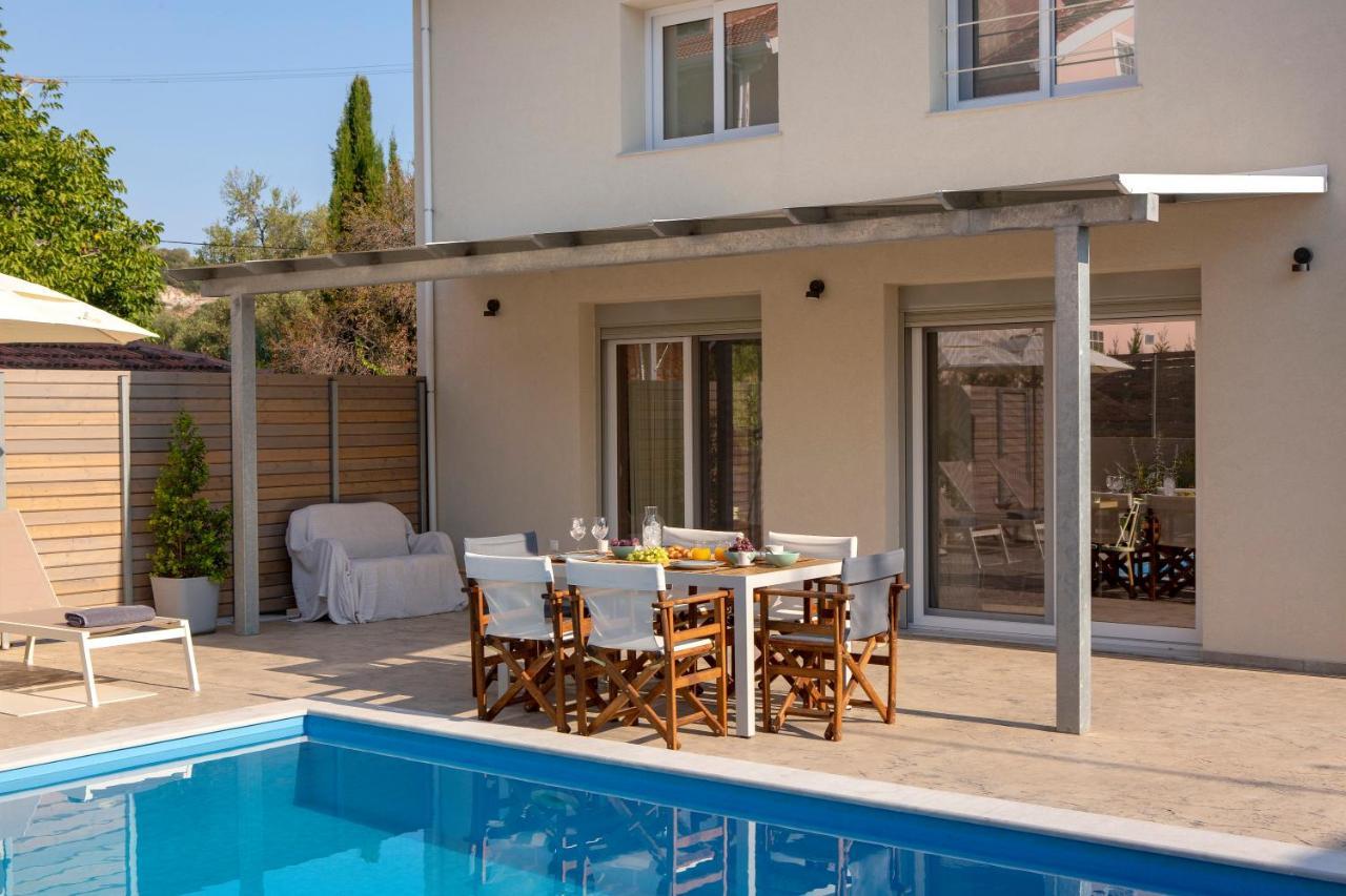 Grappolo Lefkada Villas - Vilana Ideal For Families And Small Groups Apolpaina Exterior photo