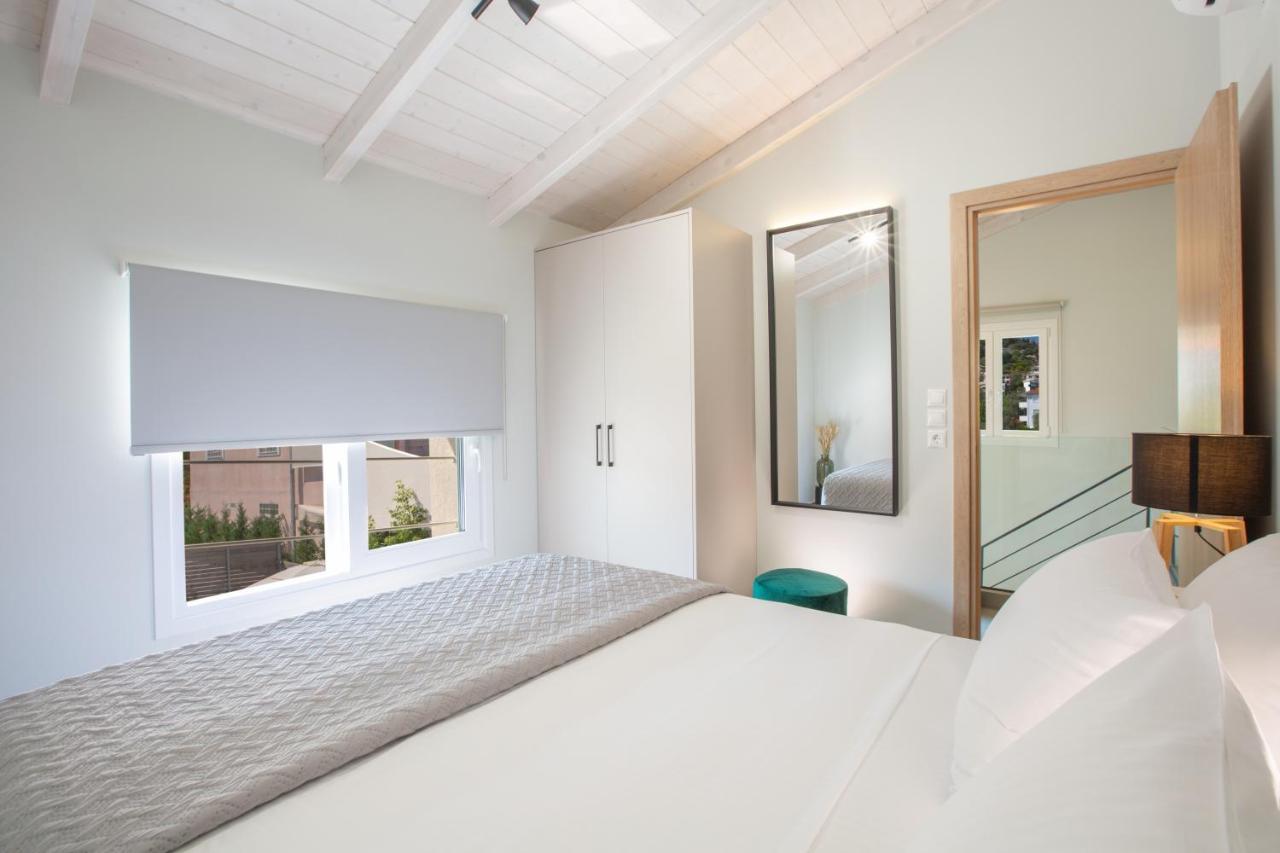 Grappolo Lefkada Villas - Vilana Ideal For Families And Small Groups Apolpaina Exterior photo