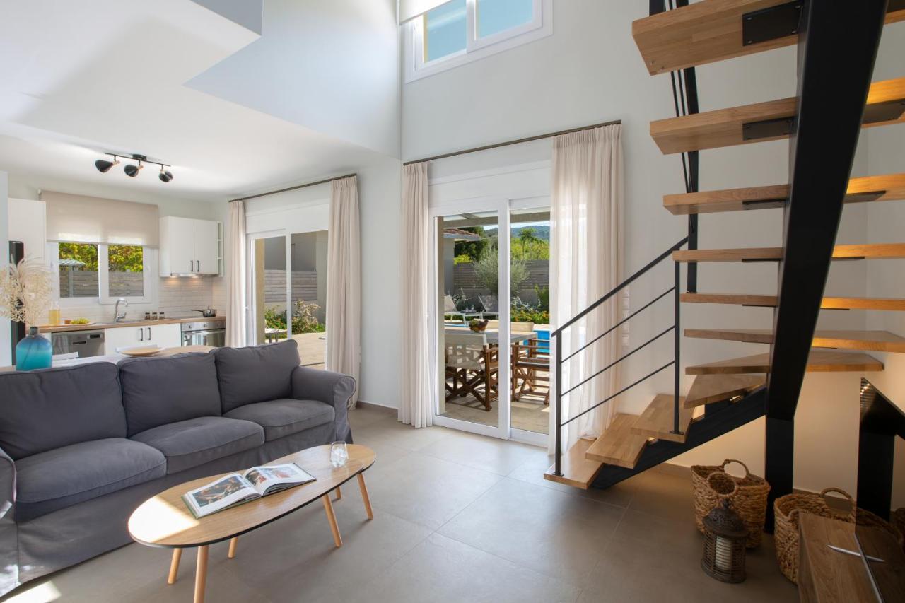 Grappolo Lefkada Villas - Vilana Ideal For Families And Small Groups Apolpaina Exterior photo