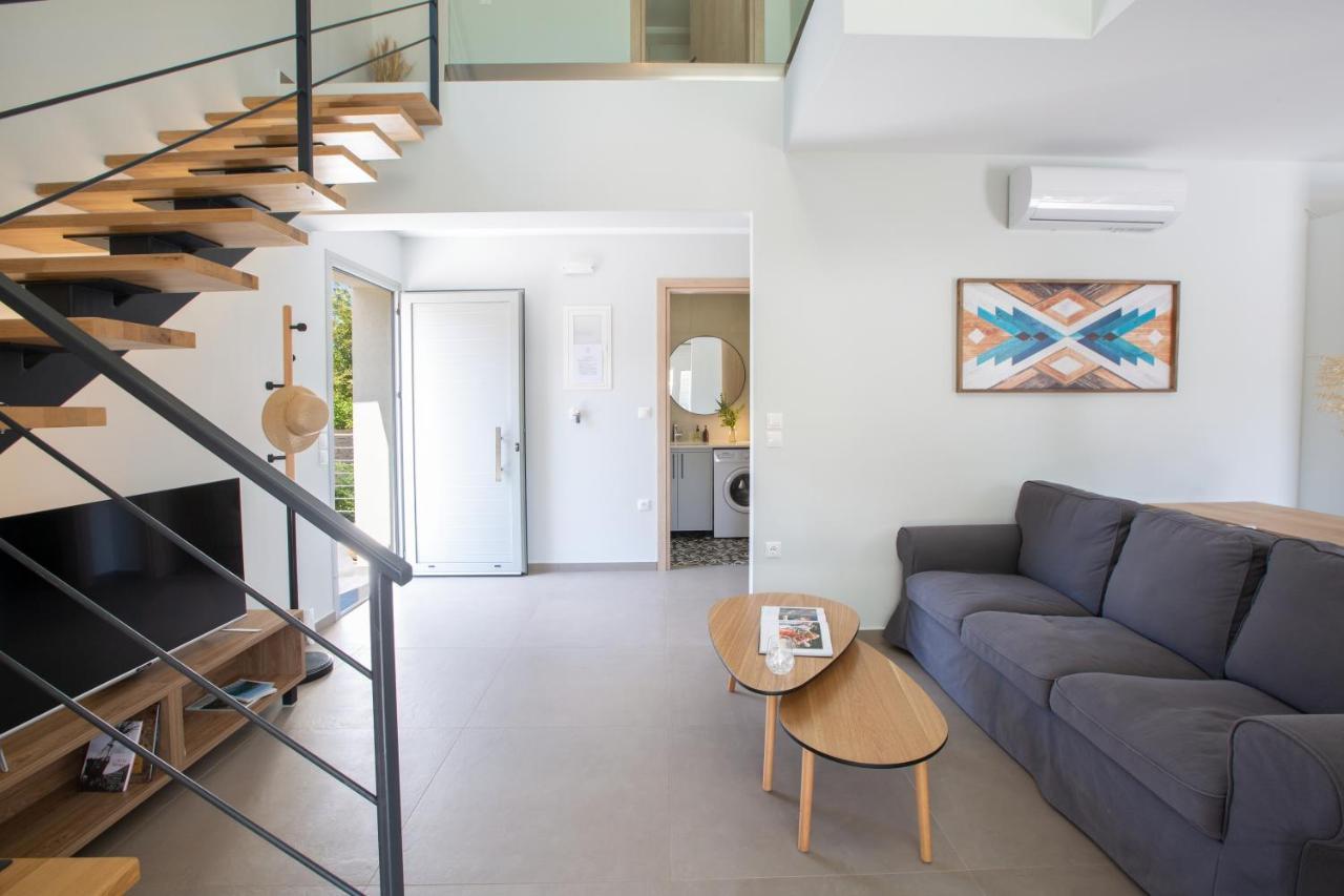 Grappolo Lefkada Villas - Vilana Ideal For Families And Small Groups Apolpaina Exterior photo